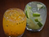 Aprenda a fazer um drink autêntico e refrescante: Caipirinha de Maracujá